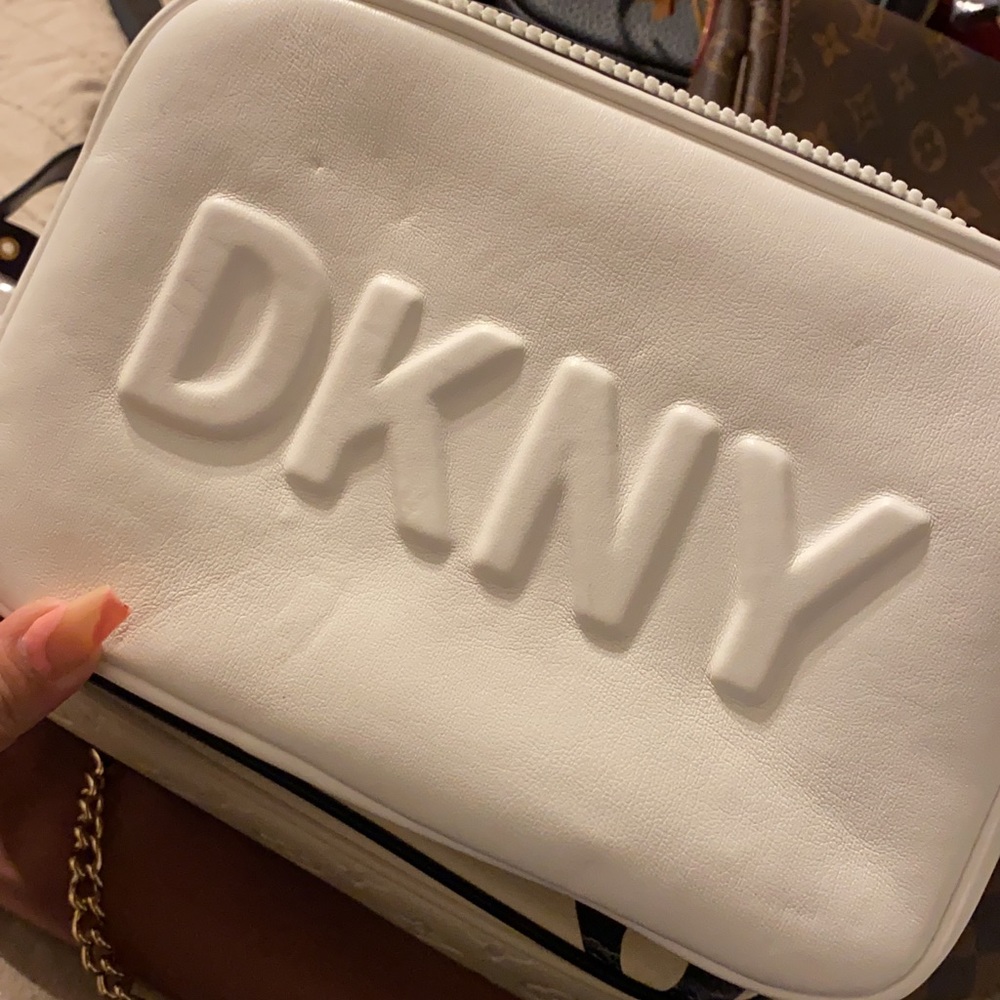 Dkny white crossbody